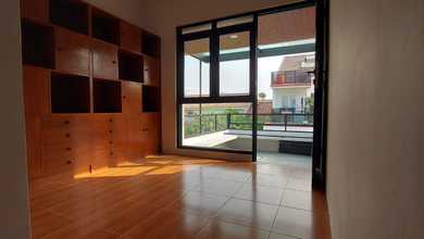 Jual Rumah Nyaman di Kota Baru Parahyangan, Bandung - LT 72m²