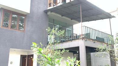 Penawaran Eksklusif, rumah Mewah di Kota Baru Parahyangan, Bandung, LB 450m²