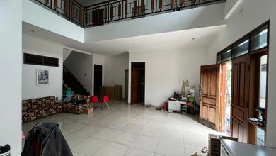 Hunian Elegan di Batununggal, Bandung, 5 Kamar Tidur, LT 374m²