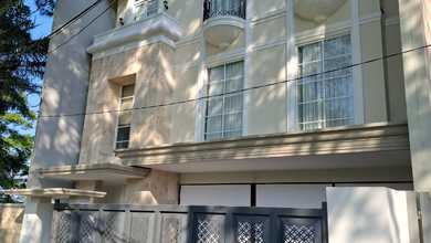 Kesempatan Langka, rumah Prestisius di Geger Kalong, Bandung, LB 550m²