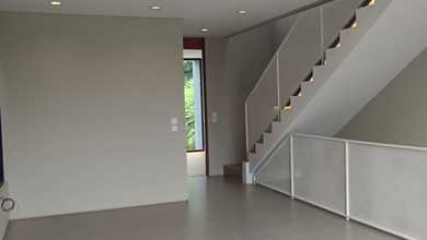 Rumah Elegan di Kemang, Jakarta Selatan, 3 Kamar Tidur, LT 107m²