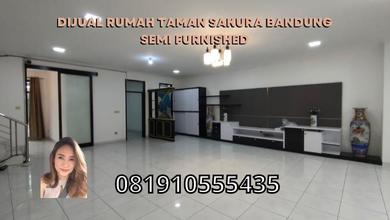 Rumah Elegan di Soekarno Hatta, Bandung, 5 KT, LT 220m²