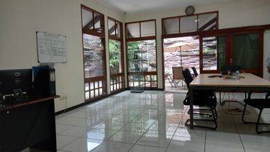 Jual Rumah Cantik Luas 430 m2 area Pasteur, Bandung