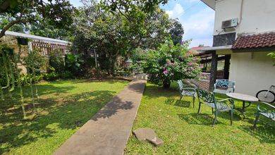Rumah Elit LT 1100 m2, area Dago, Bandung