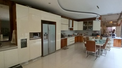 Kesempatan Langka, rumah Mewah di Kota Baru Parahyangan, Bandung, LB 500m²