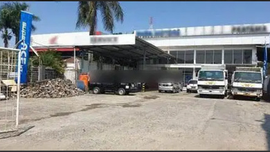 Disewkana Mainroad Soekarno Hatta Ex Showroom Siap Pakai