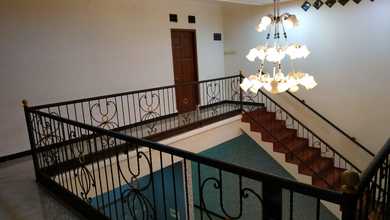 Disewakan Rumah Terjangkau di Mekar Wangi, Bandung, LT 232m²