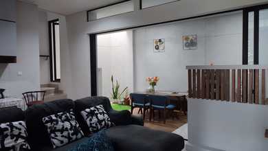 Rumah Area Premium Summarecon Bandung, Bandung - Harga Menarik 2,75 Miliar