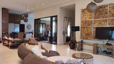 Rumah Modern area Kota Baru Parahyangan, Bandung, Luas 346 m2
