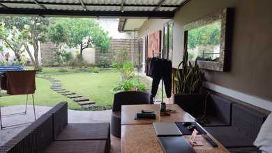 Rumah Mewah di Kawasan Kota Baru Parahyangan, Bandung, LB 346m², Harga 16 Miliar