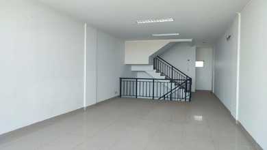 Ruko Terawat 3 Lantai di Summarecon, Bandung