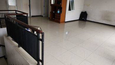 Dijual Ruko Besar Siap Pakai Hadap Jalan Besar
