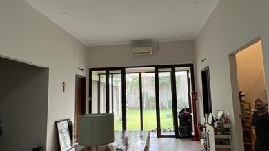 Kesempatan Langka, rumah Mewah di Kota Baru Parahyangan, Bandung, LB 250m²