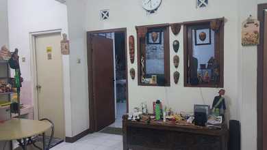Jual Rumah Cantik Luas 97 m2 di Sariwangi, Bandung