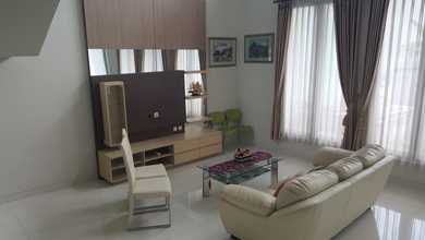 Rumah Sewa Nyaman Lokasi Setra Duta, Bandung, LB 350m²
