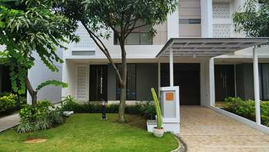 Rumah Sewa Nyaman Lokasi Summarecon Bandung, Bandung, LB 196m²