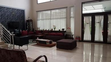 Rumah Mewah di Setra Sari, Bandung, 7 KT, LT 400m²