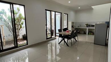 Rumah Sewa Murah Lokasi Summarecon Bandung, Bandung, LB 181m²