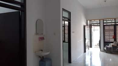 Rumah Semi Furnished Lokasi Strategis di Kopo