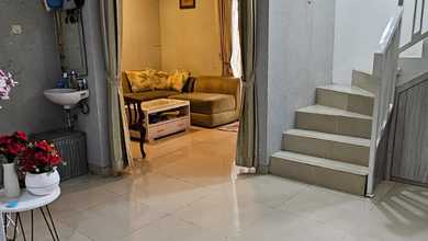 Dijual Rumah Strategis di Jagakarsa, Jakarta Selatan - LT 89m²