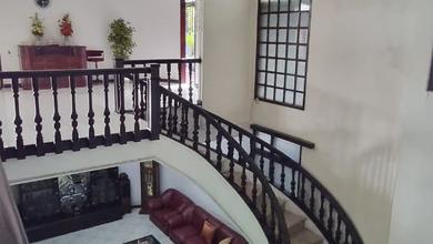 Hunian Elegan di Lengkong, Bandung, 4 KT, LT 707m²