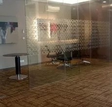 Gedung Luas dan Strategis di Mainroad Dago, Bandung