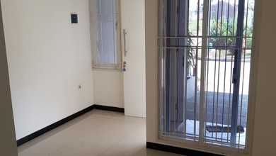 Rumah Dijual di Kopo, Bandung, LB 160m², Harga Terbaik!