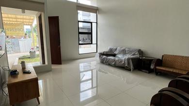 Dijual Rumah Strategis di Cimahi, Bandung - LT 121m²