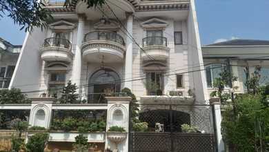 Dijual rumah Premium di Pluit, Jakarta Utara - LT 366m²