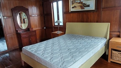 Kesempatan Eksklusif, rumah Prestisius di Pondok Hijau, Bandung, LB 168m²