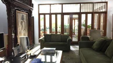 For Sale rumah Premium di Jagakarsa, Jakarta Selatan - LT 585m²