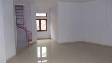 Ruko Ruang Usaha 2,5 Lantai Siap Huni di Pusat Kota Bandung