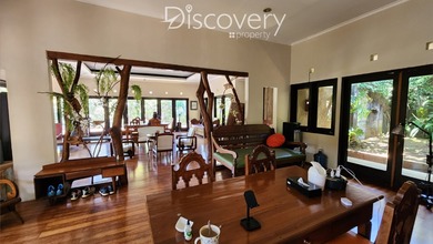 Rumah Mewah di Ciumbuleuit, Bandung, 1 Kamar Tidur, LT 2390m²