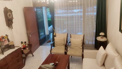 Rumah Mewah di Cipayung, Jakarta Timur, 3 KT, LT 298m²