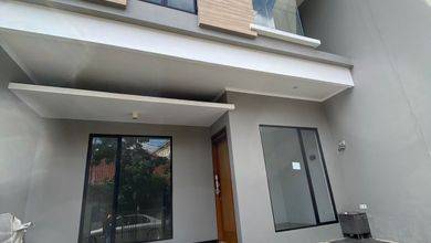 Rumah Premium Luas 102 Jual di Bandung Kota, Bandung