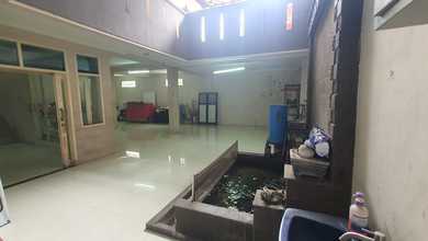 Rumah Elite di Kawasan Taman Kopo Indah, Bandung, LB 305m², Harga 3,6 Miliar