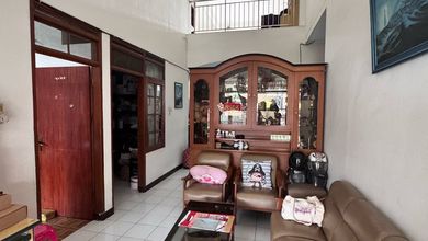 Kesempatan Rumah di Taman Kopo Indah, Bandung, LB 230m², Harga 2 Miliar