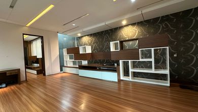 Rumah Modern Luas 220 Jual di Bandung Kota, Bandung