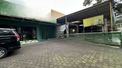Rumah Mewah di Gatot Subroto, Bandung, 3 KT, LT 518m²