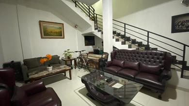 Rumah Elite di Kawasan Bandung Kota, Bandung, LB 400m², Harga 10 Miliar