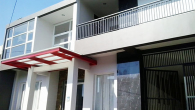 Jual Bangunan cocok untuk showroom outlet kantor minimarket