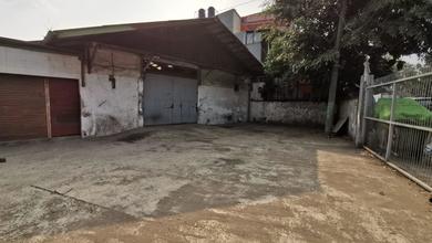 Sewa Pabrik Workshop Dekat Tol Moch Toha Parkiran Luas