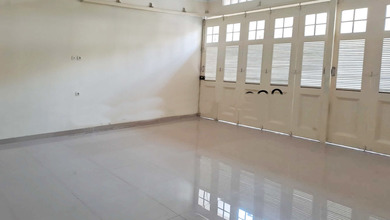 Disewakan Ruang Usaha Ruko Dekat Kampus di Sarijadi Ciwaruga