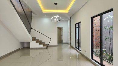 Jual Rumah Megah LT 182 m2 di Geger Kalong, Bandung