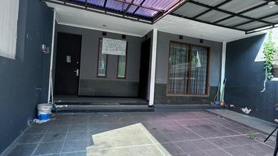Rumah Sewa Nyaman Lokasi Setra Duta, Bandung, LB 200m²