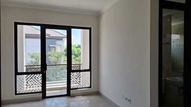 Dijual Rumah Nyaman di Podomoro Park Bandung, Bandung - LT 126m²