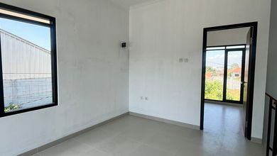 Jual Rumah Cantik Luas 132 m2 area Bandung Kota, Bandung
