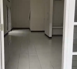 Dikontrakkan Rumah Murah di Kota Baru Parahyangan, Bandung, LT 144m²