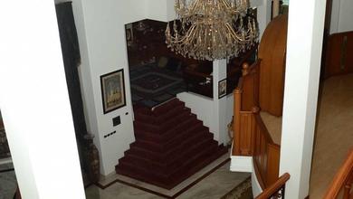 Rumah Elegan di Setra Duta, Bandung, 12 KT, LT 762m²