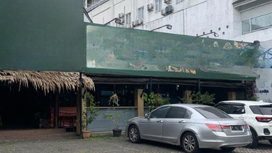 Jual ruang usaha di mainroad Jl Surapati